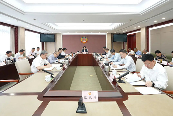 市政协召开党组（扩大）会议暨六届八十次主席会议 程丽华主持并讲话
